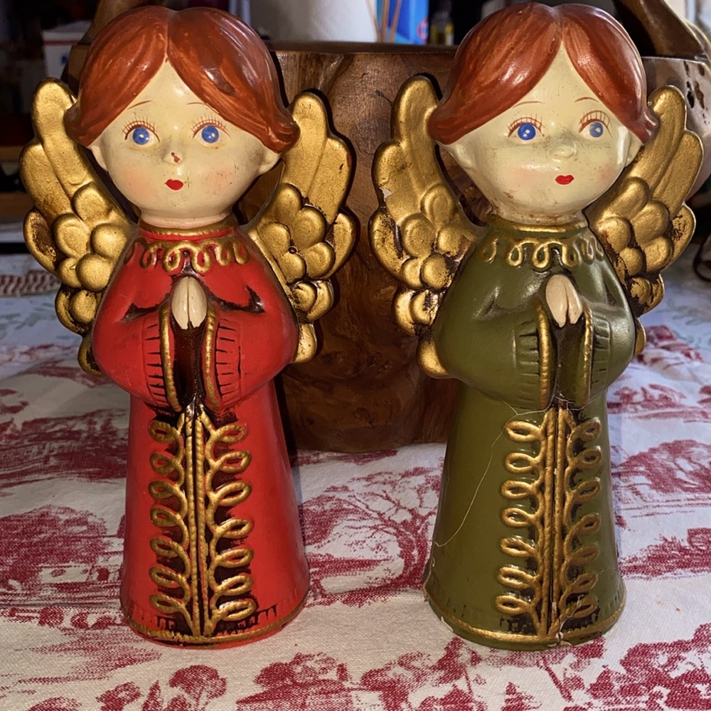 Vintage ARDCO Christmas angel figurine paper Mâché decoration